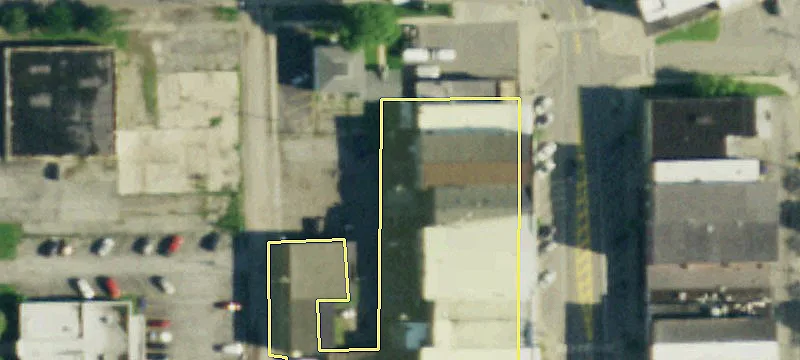 412 Main St