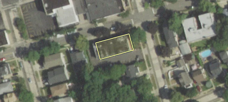 121 Vincent Ave