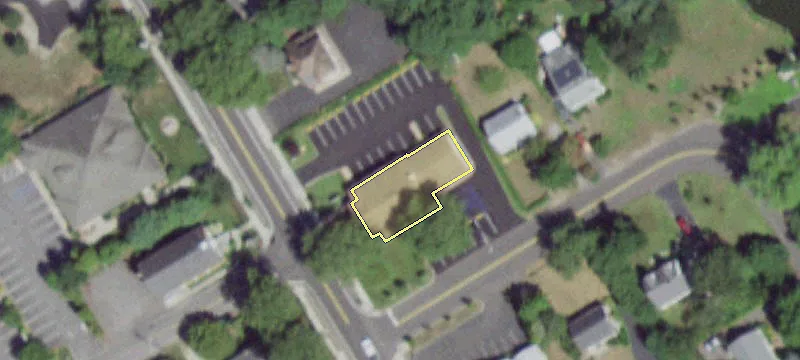 940 Roanoke Ave