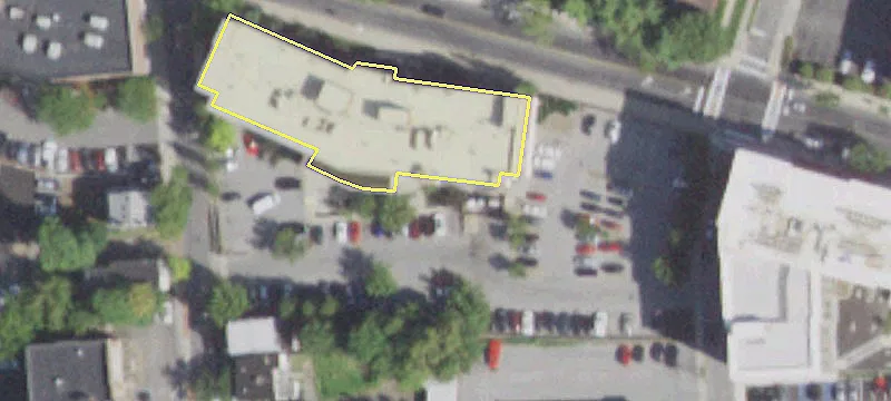 140 Main St