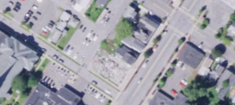 309 James St