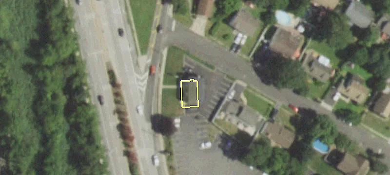 1301 Deer Park Ave