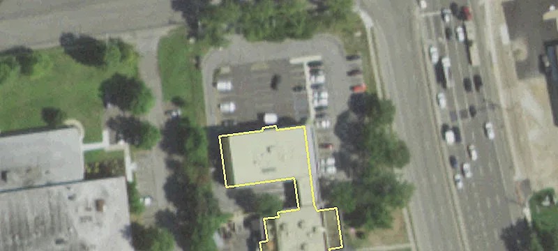600 Broadhollow Rd