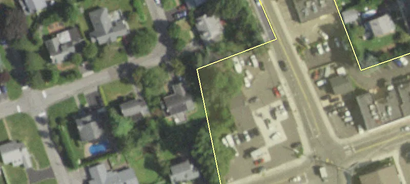 175 Sunnyside Blvd