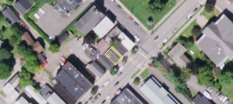 118 Main St