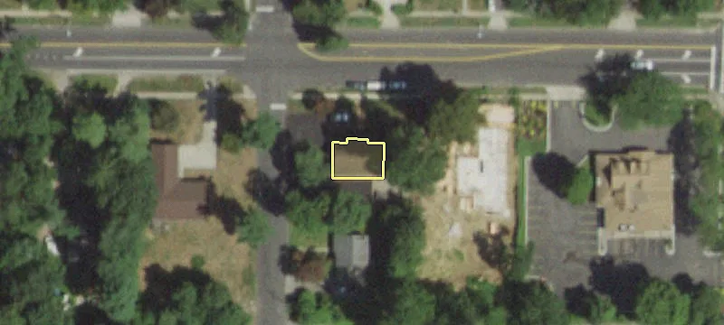 130 3rd Ave