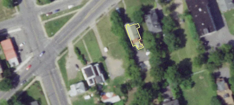 381 Cortland Ave