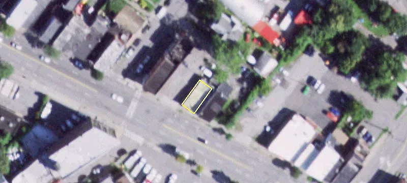 654 Broadway