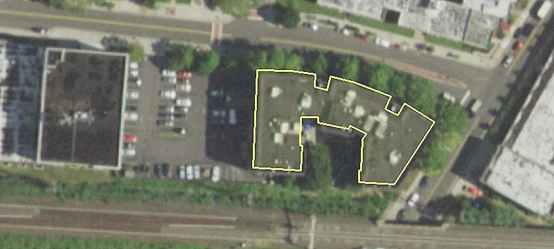 260 Maple Ave