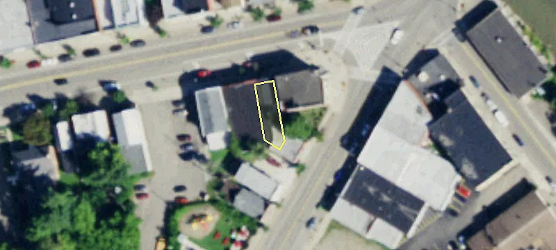 24 Main St