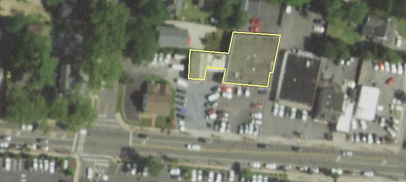 60 Merrick Rd