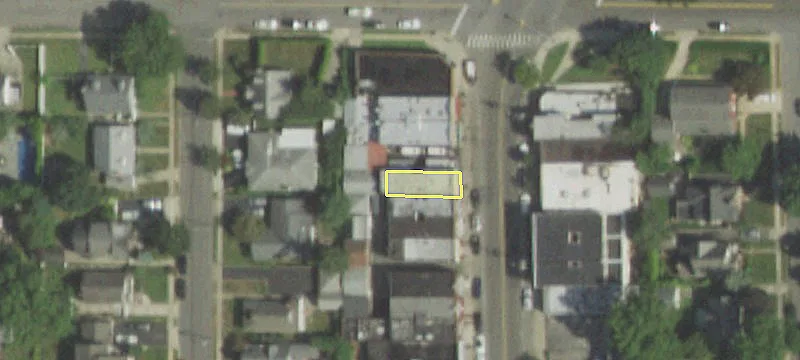 10 Nassau Blvd
