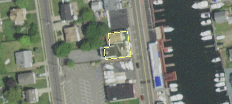 106 Woodcleft Ave
