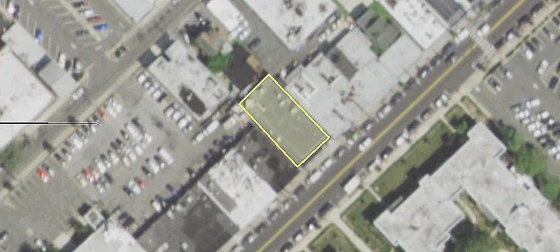 560 Central Ave
