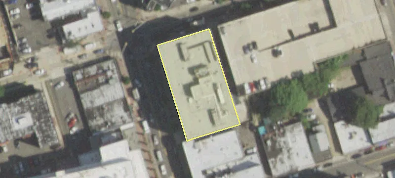 120 Mineola Blvd