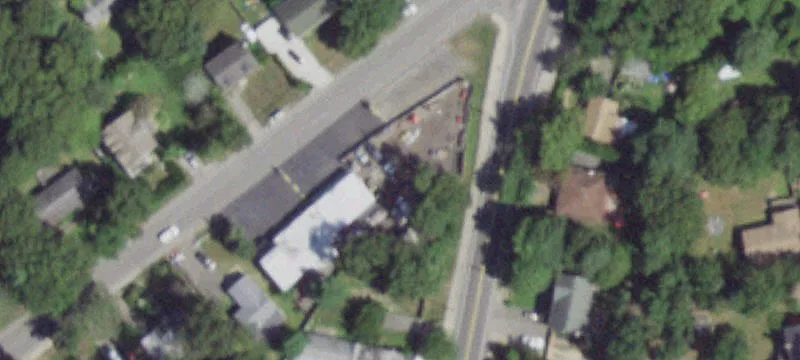 22 Commack Rd