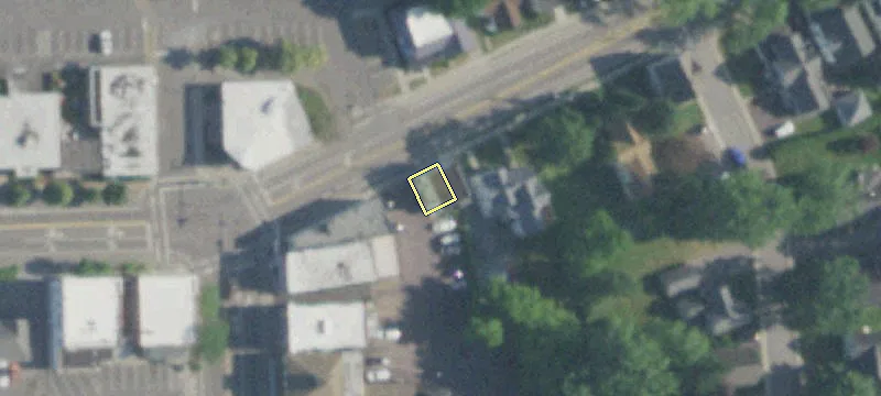 17 Ee Ave