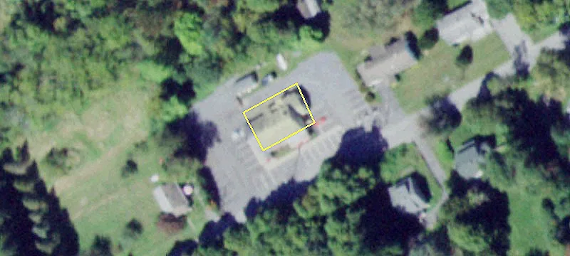 12 Amity Rd