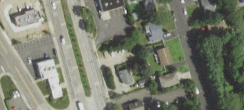 1661 Deer Park Ave