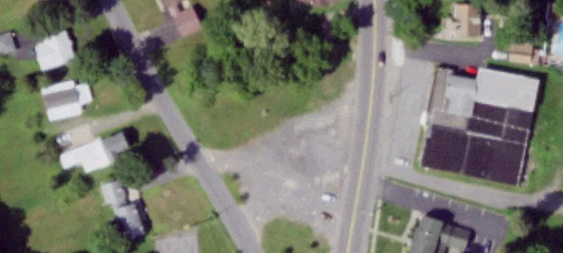 595 Main St
