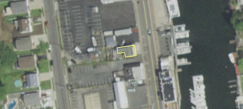 144 Woodcleft Ave