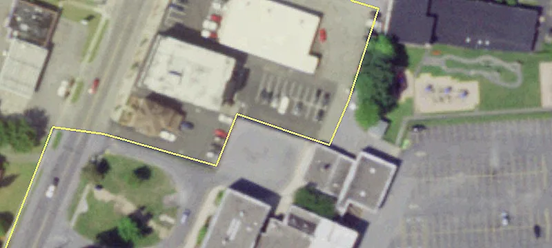 201 Main St