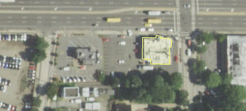 790 Sunrise Hwy
