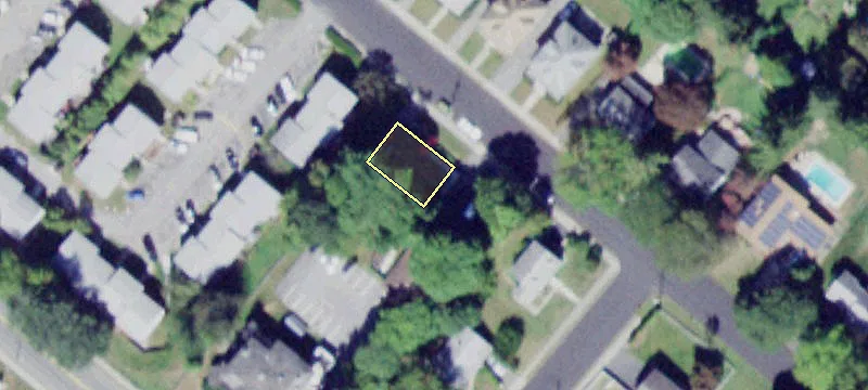 20 Fairlawn Ave