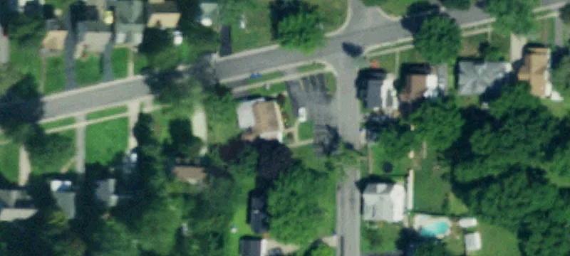 425 Main St