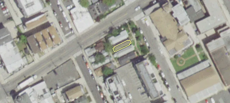 10003 Rockaway Bch Blvd