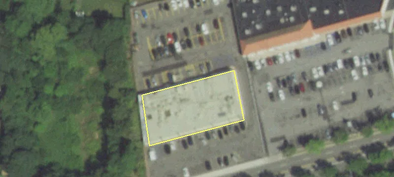 670 Old Country Rd