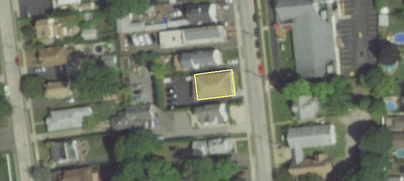 2200 Jackson Ave