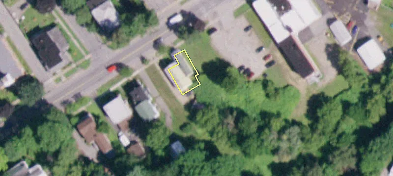 27 Main St