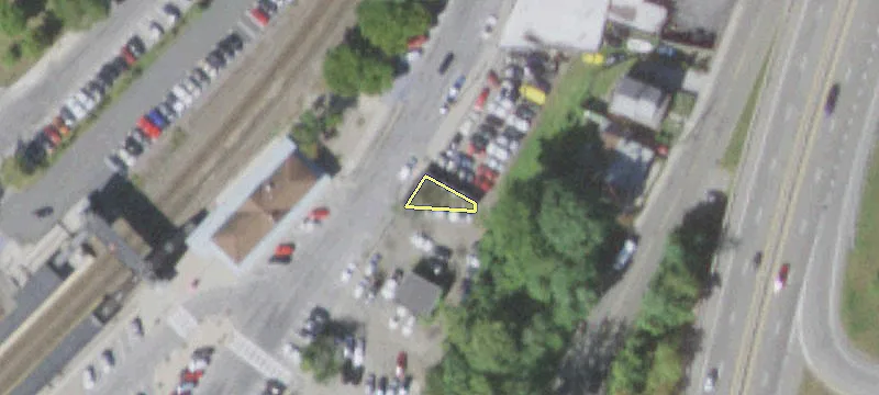 329 Railroad Ave