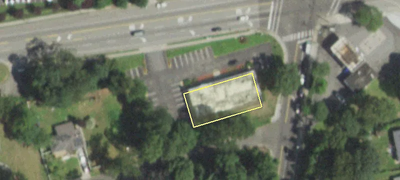 990 Motor Pkwy