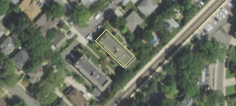 821 Woodmere Ct