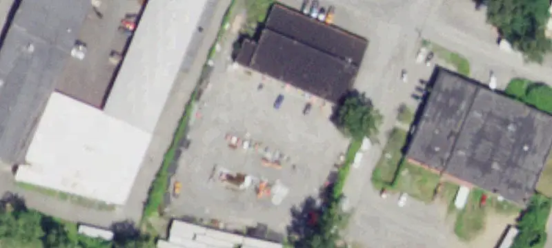 12 Railroad Ave