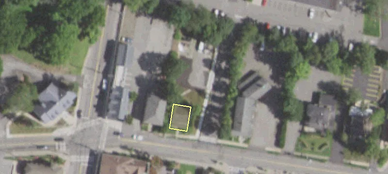 12 Maple Ave