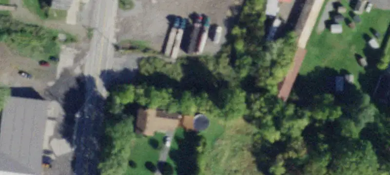 1679 Lakeville Rd