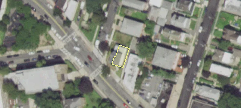 1032 Mclean Ave