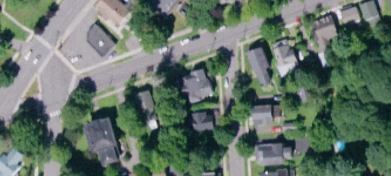 2 Eagle St