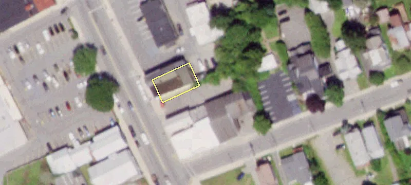 121 Main St