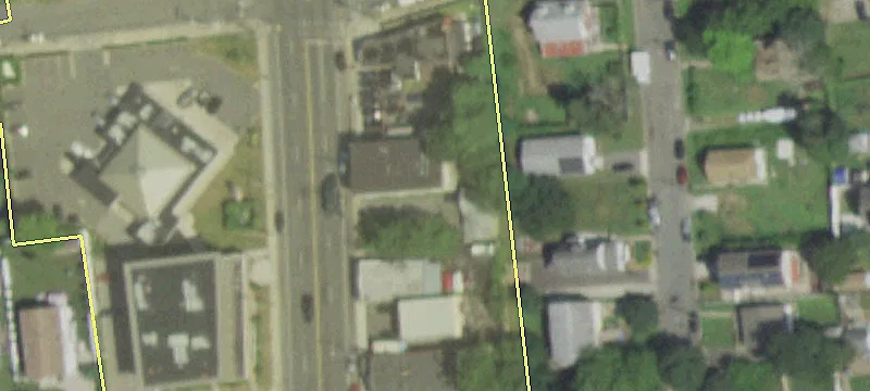 132 Nassau Rd