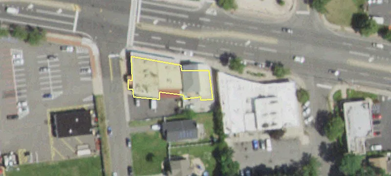 814 Horseblock Rd