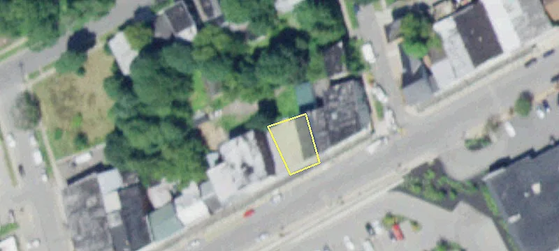 590 Main St