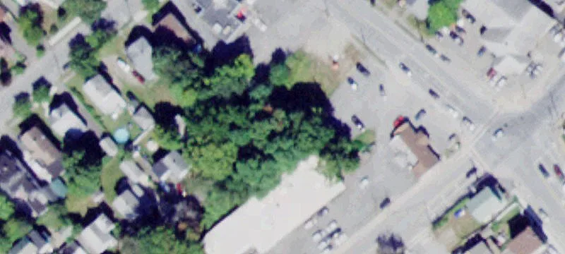39 Main St