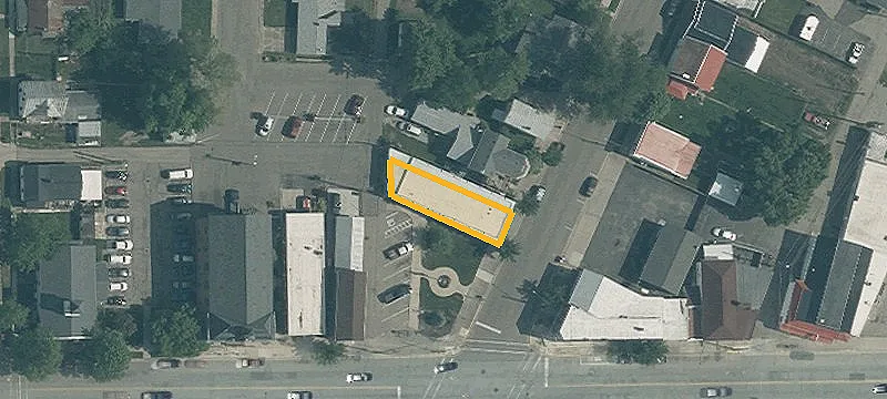 13 Main St