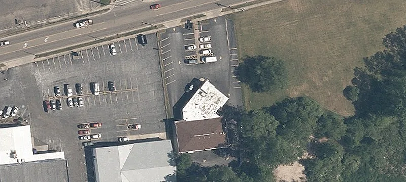 1616 Main St