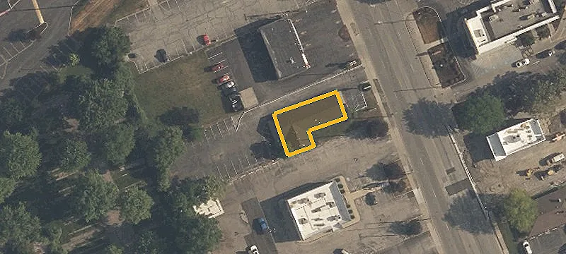1011 Conant St
