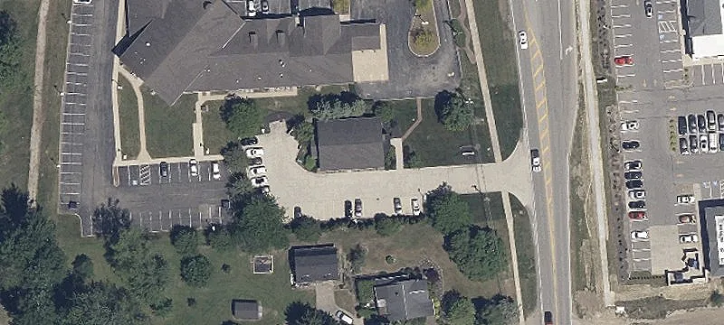 2110 Ctr Rd